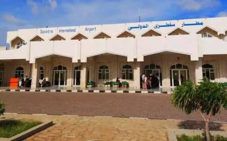 وزير النقل يوجه بتشكيل لجنة للنزول إلى مطار سقطرى والوقوف على مطالب الموظفين