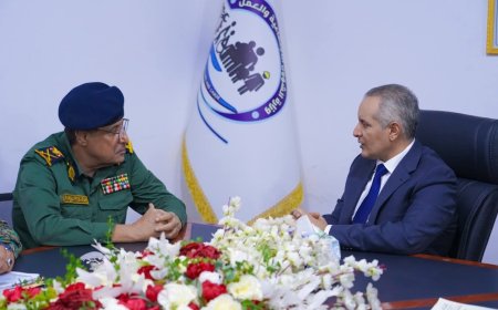 وزير الشؤون الاجتماعية والعمل يناقش مع رئيس مصلحة التأهيل والإصلاح تطوير برامج تأهيل نزلاء الإصلاحيات