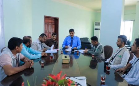 وكيل حضرموت للشؤون الفنية يشهد توقيع اتفاقية تنفيذ مشروع خزان مياه بالطاقة الشمسية لتعزيز إمدادات المياه بمديرية حجر