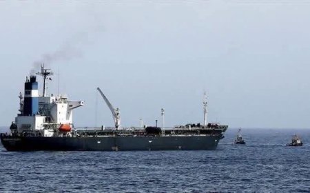 عاجل..هجوم يستهدف ناقلة في البحر الأحمر