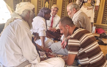 مدير عام مكتب الصحة العامة والسكان بمحافظة الجوف يطلع على تقديم الخدمات الصحية في مطارح الكرامة