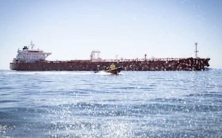 باب المندب يخسر..النفط السعودي يبحر من مصر بعد تهديدات الحوثي