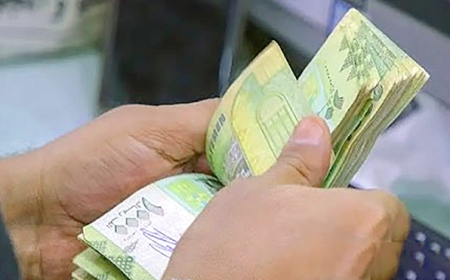700 مليون تُنهب شهرياً.. أوقفوا جبايات جنود أبين