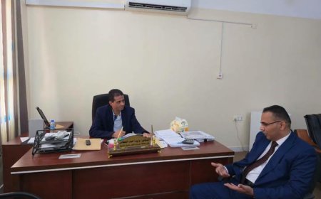 الوكيل المالي والإداري الدكتور العطاس يلتقي المدير العام لمكتب التعليم الفني والتدريب المهني بساحل حضرموت