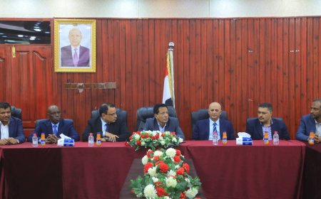 محافظ المهرة يجتمع بوزيري الزراعة والمياه وممثل الفاو لبحث احتياجات المحافظة