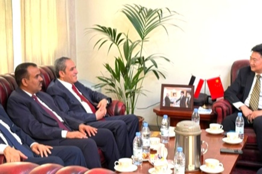 الهجري يبحث مع السفير الصيني المستجدات وتعزيز العلاقة بين الإصلاح والحزب الشيوعي