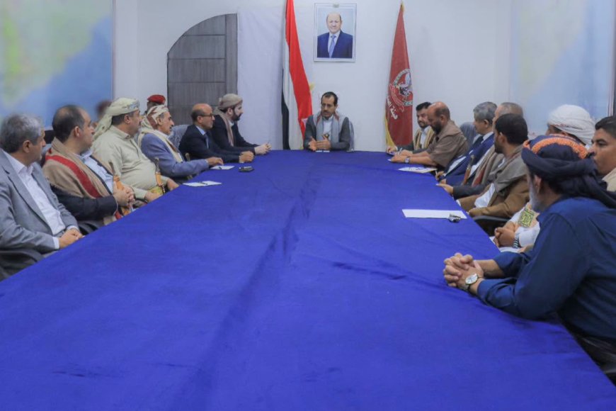 وزير الدفاع يترأس اجتماعاً برؤساء اللجان الأمنية في المحافظات الخاضعة للحوثيين