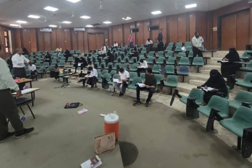 بنجاح وتنظيم متميز.. كلية الحقوق بجامعة عدن تختتم امتحاناتها 