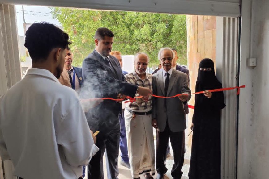 وكيل حضرموت للشؤون الفنية يدشن المعرض الرابع للعقار والبناء بالمكلا بمشاركة 50 جهة متخصصة