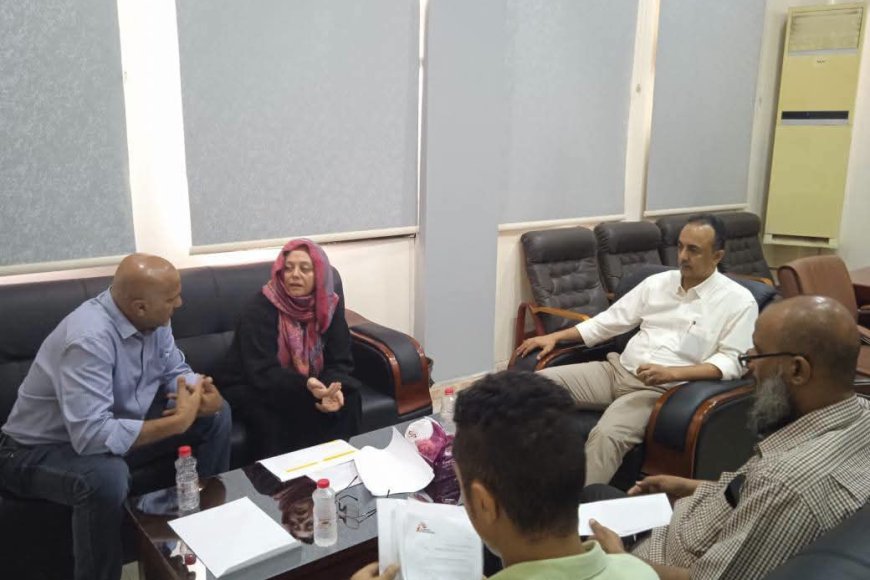 الشعبي يناقش مع منظمة أطباء بلا حدود البلجيكية تدخلاتها في مجمع البساتين الصحي بدارسعد