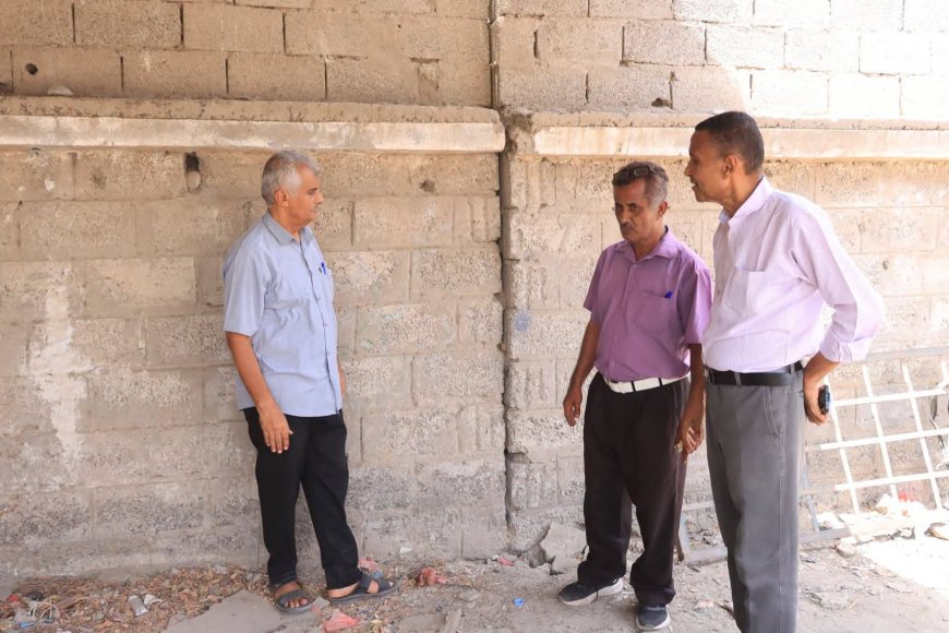 أشغال دارسعد وإدارة التربية بالمديرية يتابعا التجهيزات الأخيرة للبدء في إعادة تأهيل وترميم عدد من أسوار المدارس الحكومية