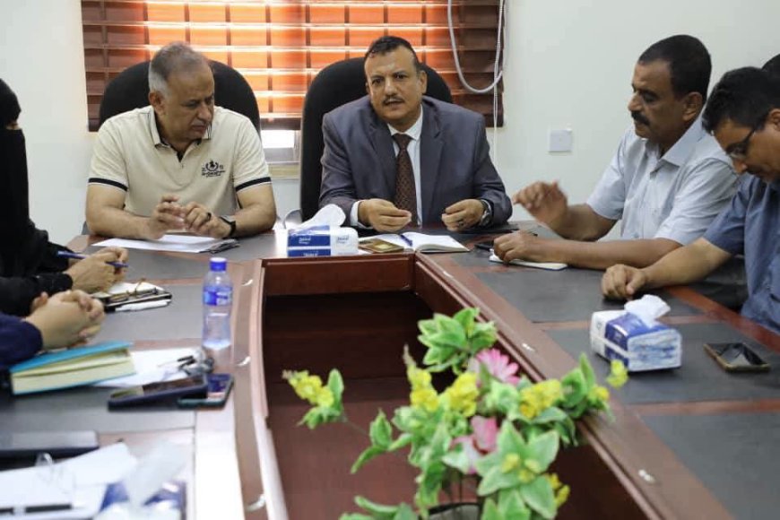 لجنة وزارية برئاسة "كليب" تتفقد مكتب التعليم الفني وتلتقي بالمدير العام "الجاوي" لتطوير الأداء الميداني