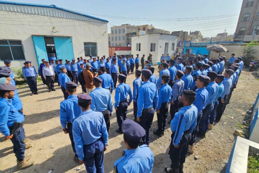 مدير عام الشرطة يواصل تفقد الوحدات والإدارات الأمنية ويوجه برفع التأهب للدرجة القصوى