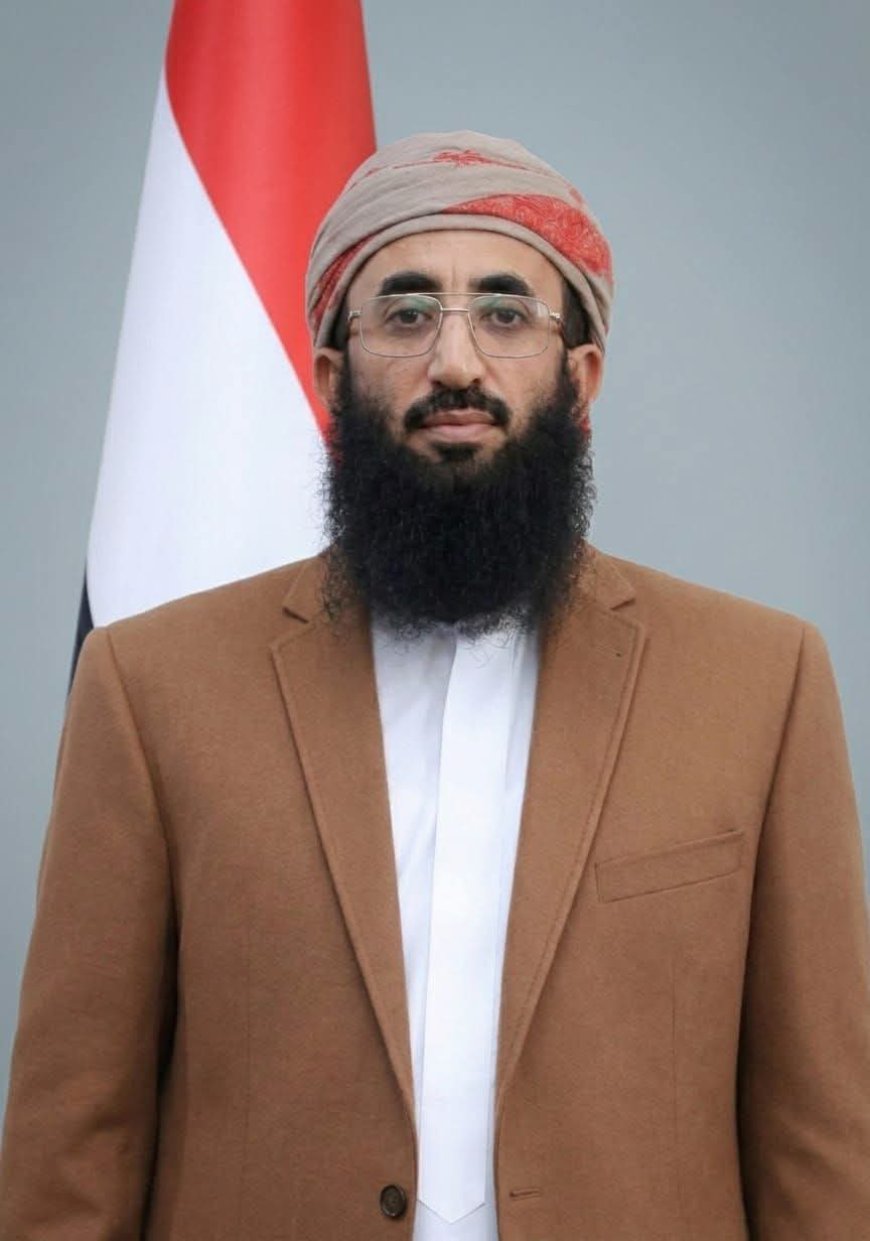 معالي وزير الأوقاف والإرشاد يدعو إلى توحيد الصف الوطني والالتفاف حول مؤسسات الدولة لمواجهة التدخلات الإيرانية 