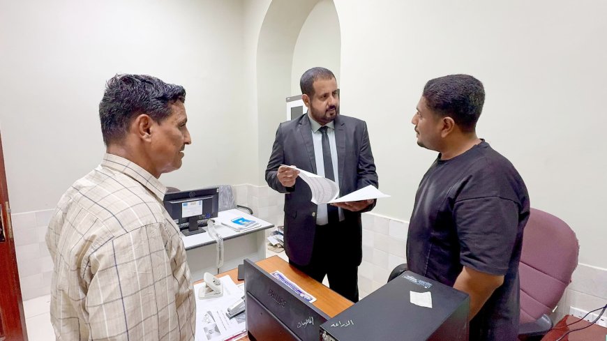 وكيل حضرموت لشؤون التنمية يطلع على سير العمل بمكتب وزارة التخطيط والتعاون الدولي بساحل حضرموت