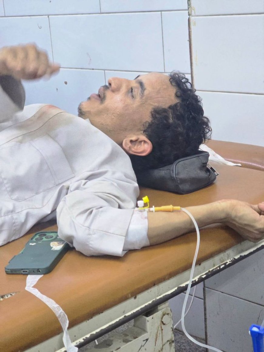 عاجل.. إعلامي يتعرض لاعتداء خلال تغطيته تظاهرة في ساحة العروض بعدن
