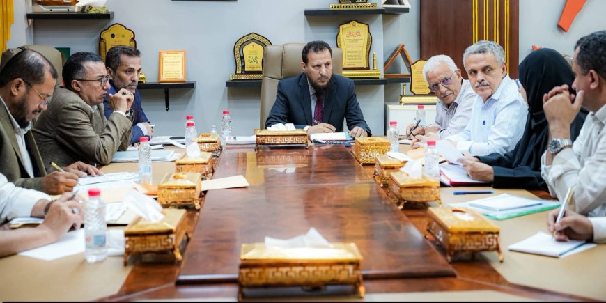 برئاسة المحافظ عبد الرحمن شيخ.. إقرار حزمة من المشاريع في قطاعات الطرق والمياه والصرف الصحي والأشغال العامة