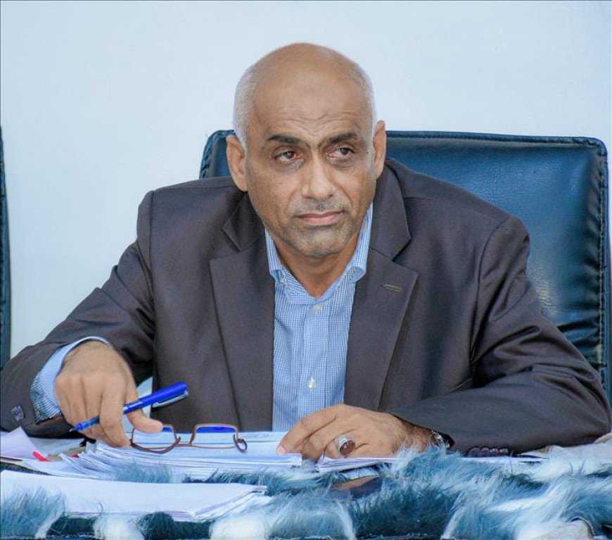 الدكتور هادي المنصوري.. حضور أكاديمي وإداري يستحق الإشادة والتقدير