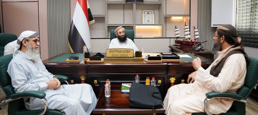 خلال لقائه قيادة مؤسسة العادل.. وزير الأوقاف يجدد التزام الوزارة بدعم برامج تحفيظ القرآن وتأهيل الكوادر