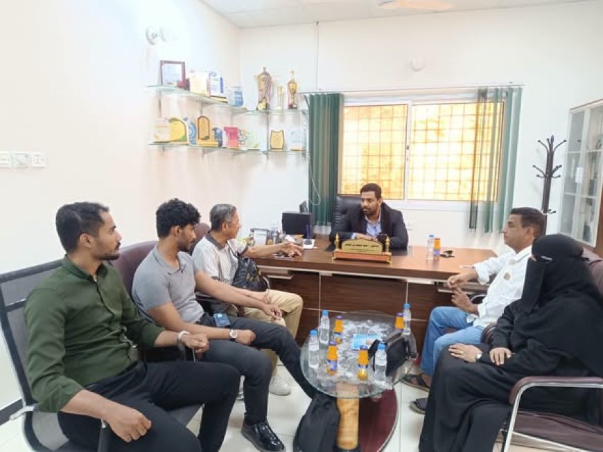 الدكتور بن نويصر يلتقي مؤسسة الطبيب الزائر التنموية لمناقشة تدخلاتها في القطاع الصحي بساحل حضرموت
