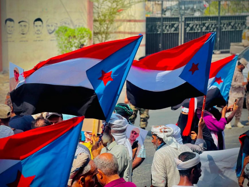 المتظاهرون في المحافظات الجنوبية يعلنون رفضهم للمجالس الجديدة .. تفاصيل