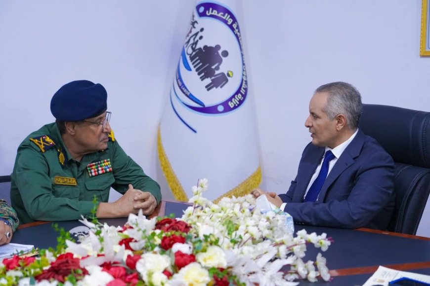 وزير الشؤون الاجتماعية والعمل يناقش مع رئيس مصلحة التأهيل والإصلاح تطوير برامج تأهيل نزلاء الإصلاحيات