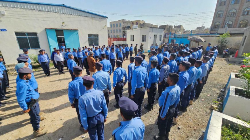 مدير عام الشرطة يواصل تفقد الوحدات والإدارات الأمنية ويوجه برفع التأهب للدرجة القصوى