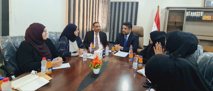 وزير التعليم الفني والتدريب المهني يلتقي برئيسة اللجنة الوطنية للمرأة لبحث التنسيق والتعاون المشترك