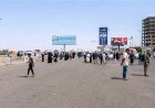 (شاهد بالفيديو) أزمة مواصلات خانقة في عدن.. وهذه مايحدث للمواطنين