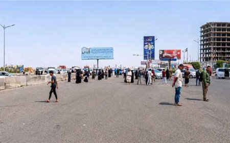 (شاهد بالفيديو) أزمة مواصلات خانقة في عدن.. وهذه مايحدث للمواطنين
