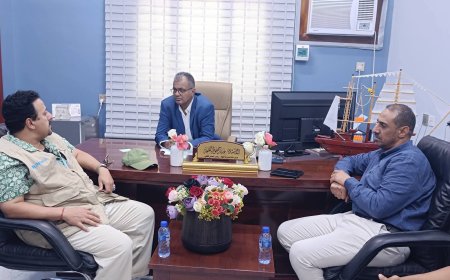مدير عام المعلا يبحث مع مستشار UNOPS تعزيز المشاريع التنموية والخدمية في عدن