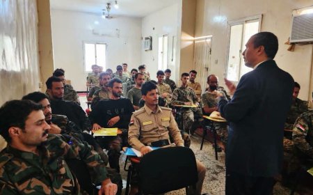 برعاية اللواء الجمالي.. قوات طوق العاصمة عدن تدشن برنامجا تدريبيا لتعزيز قدرات ضباطها وكوادرها