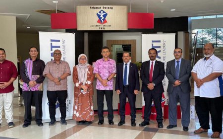 الملحقية الثقافية بماليزيا تبحث مع قيادة جامعة UC TATI تعزيز التعاون والجامعة تمنح الطلاب اليمنيين تخفيض 30%