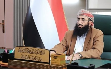 وزير الأوقاف والإرشاد يحذر من مخاطر المخدرات ويدعو إلى تكاتف الجهود لحماية الشباب