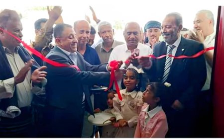 أمين عام محلي أبين يفتتح الوحدة الصحية بمنطقة دهل أحمد في زنجبار لتعزيز خدمات الرعاية الأولية
