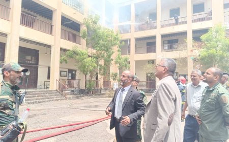 مدير عام المعلا يتابع ميدانياً حريق كلية الحاسوب ويؤكد سرعة الاستجابة واستكمال الإجراءات