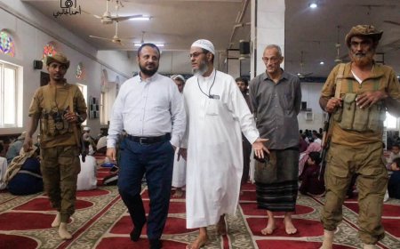 مدير عام مديرية المنصورة يزور المخيم الصيفي الأول بمسجد الرضا ويؤكد دعم الأنشطة القرآنية والتربوية..