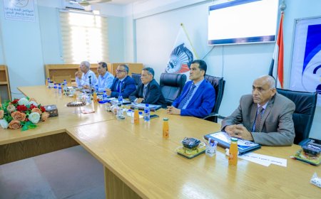 وزير التعليم العالي يتفقد جامعة عدن ويشيد بتجربتها في السنة التحضيرية