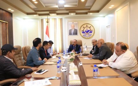 وزير النقل يترأس اجتماعاً لمناقشة أوضاع ميناء الوديعة البري