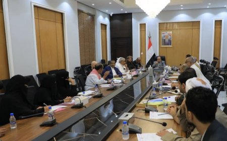 برئاسة الخنبشي وفي اجتماعها الخامس .. اللجنة التحضيرية تقر 31 أغسطس موعدًا لانعقاد المؤتمر العام التأسيسي
