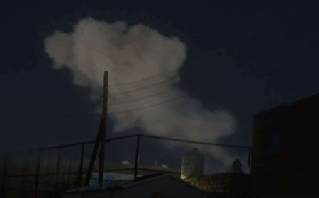 عاجل.. صورة للحظة القصف الصاروخي الحوثي على مأرب