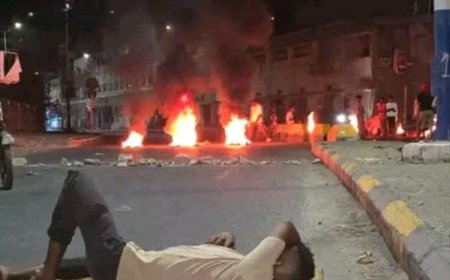 بالصور.. عودة (ثورة الفرشان) إلى شوارع العاصمة المؤقتة عدن