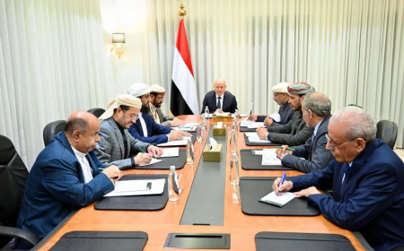 الزنداني خارج الحكومة..تعديل حكومي كاسح يطيح بكل الوزراء