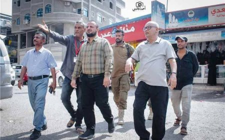 اليزيدي ينفذ جولة ميدانية لإزالة العوائق والإشغالات في حي ريمي / الحجاز..
