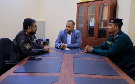 الوكيل باعلوي يبحث مع مكافحة المخدرات تعزيز جهود التوعية والوقاية لحماية الشباب بحضرموت