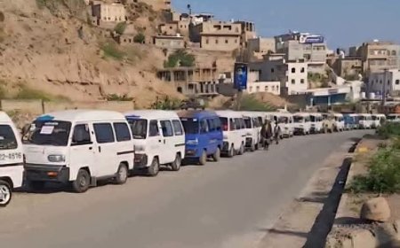 أزمة الغاز تدخل أسبوعها الأخطر.. صافر عادت للإنتاج والطوابير لم تنتهِ.. فمن يختنق بسلسلة الإمداد؟
