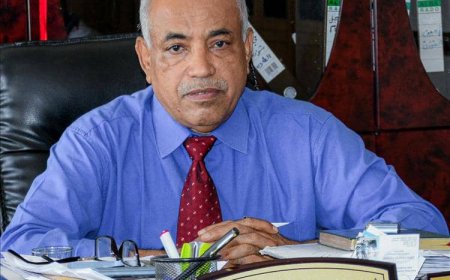 جامعة عدن تدعو خريجي الثانوية إلى سرعة التسجيل للعام الجامعي الجديد 