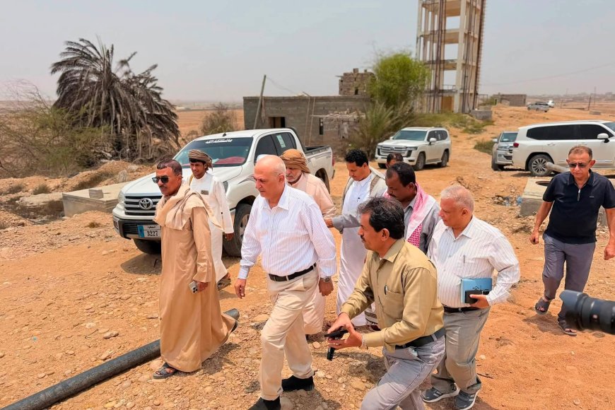 الوزير الشرجبي يتفقد حقل مياه وادي الجزع بمديرية الغيضة&nbsp;&nbsp;