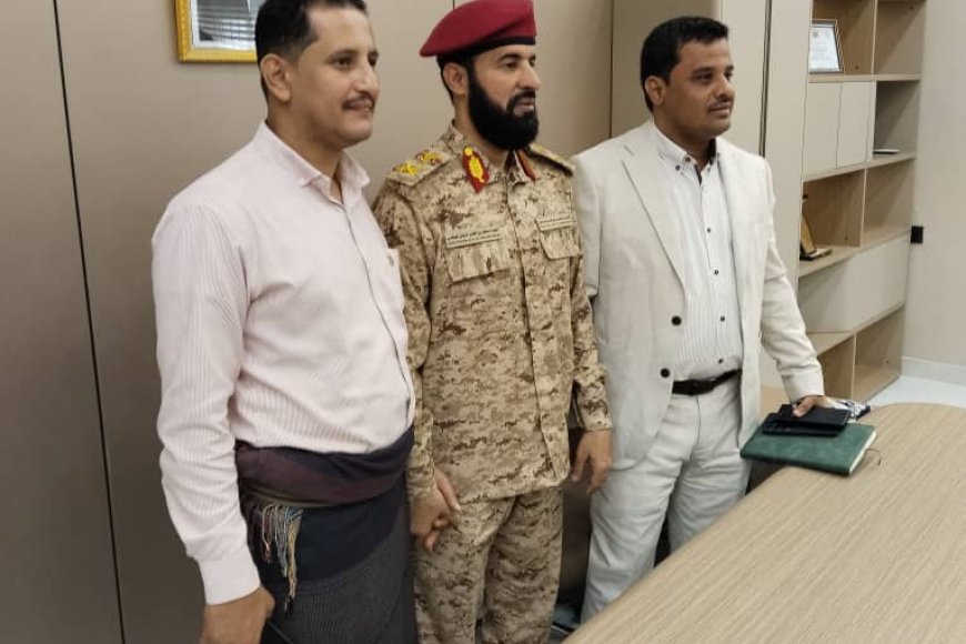 مشروع نوعي لأبين.. المحافظ الرباش ومدير شركة النفط اليمنية &ndash; فرع عدن يبحثان إنشاء أول محطة وقود مركزية نموذجية