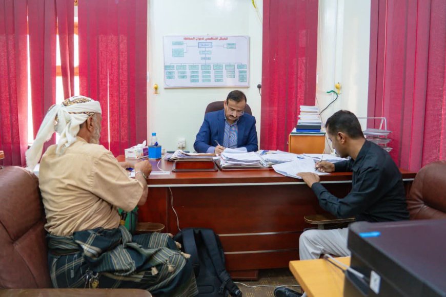 المحافظ بن الوزير يصادق على عقد ترميم وتأهيل سكن الطالبات بمعهد الدكتور أمين ناشر العالي الصحي فرع شبوة